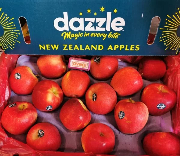 Dazzle apples 165 psc ctn