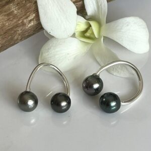 Tahitian on silver ring