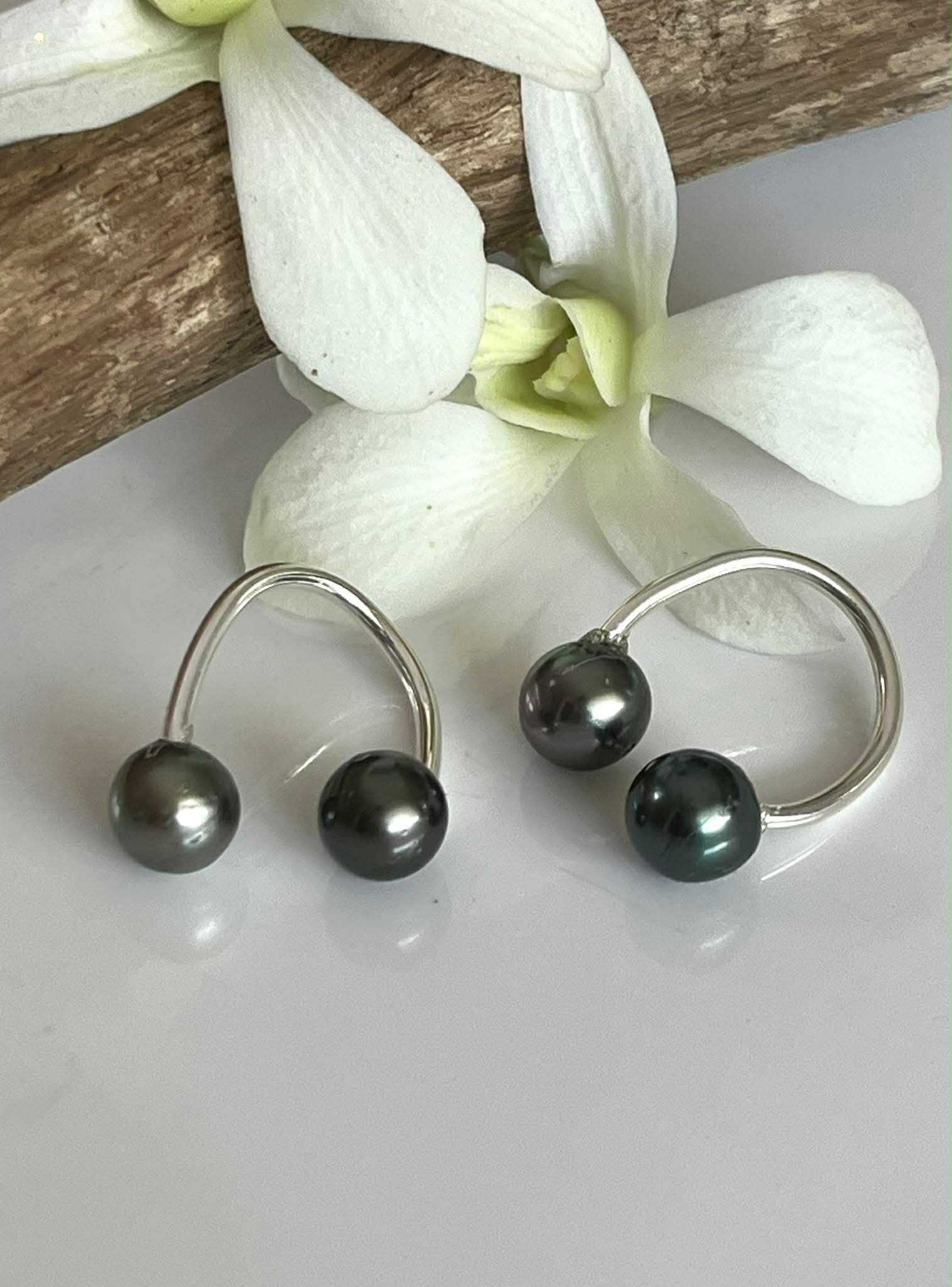 Tahitian on silver ring