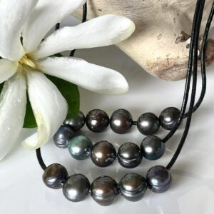 Fresh water pearl on genuine leather